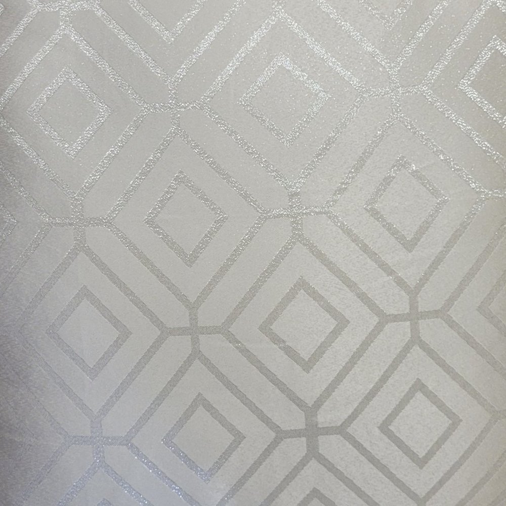 Throw pillows - Picture 2 of 3